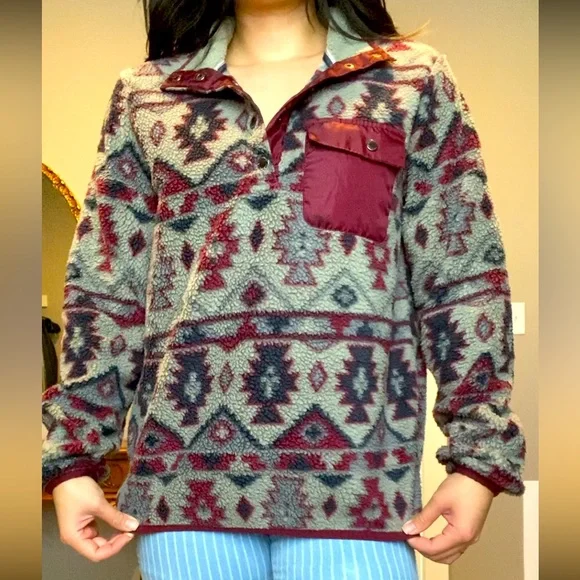 Aztec Pullover - Picture 2 of 4